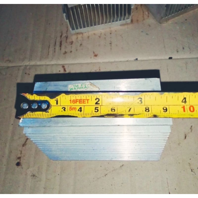 pendingin headsink panjang 9cm lebar 7,2cm tebal 3,8cm