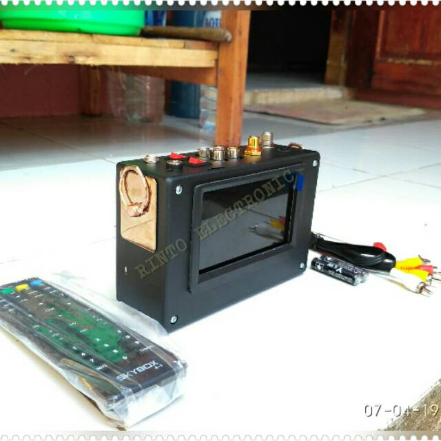 Satfinder rakitan skybox A 1 PLUS