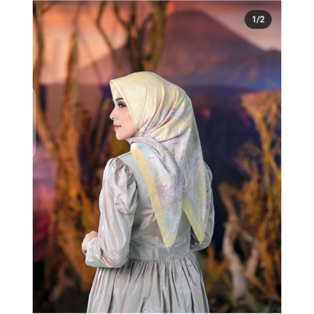 Nusantara Spices Buttonscarves