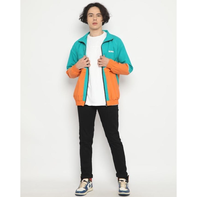 Promo Outerwear Unisex Erigo Windbreaker Leslyn Tosca