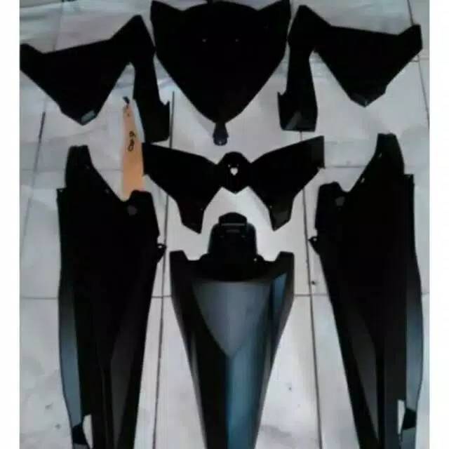 Body alus vario 125/150 led hitam doff