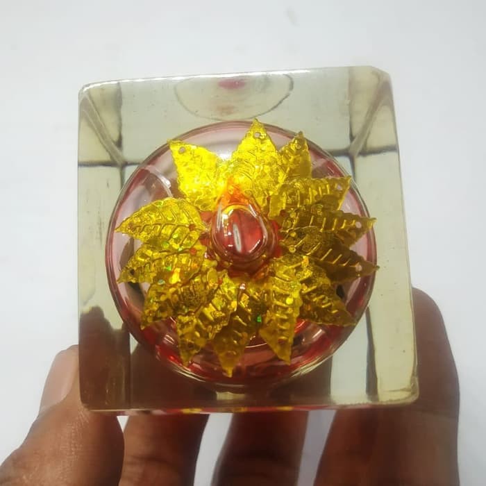 

Minyak Apele-Ji in Merah Daun 13 Langka