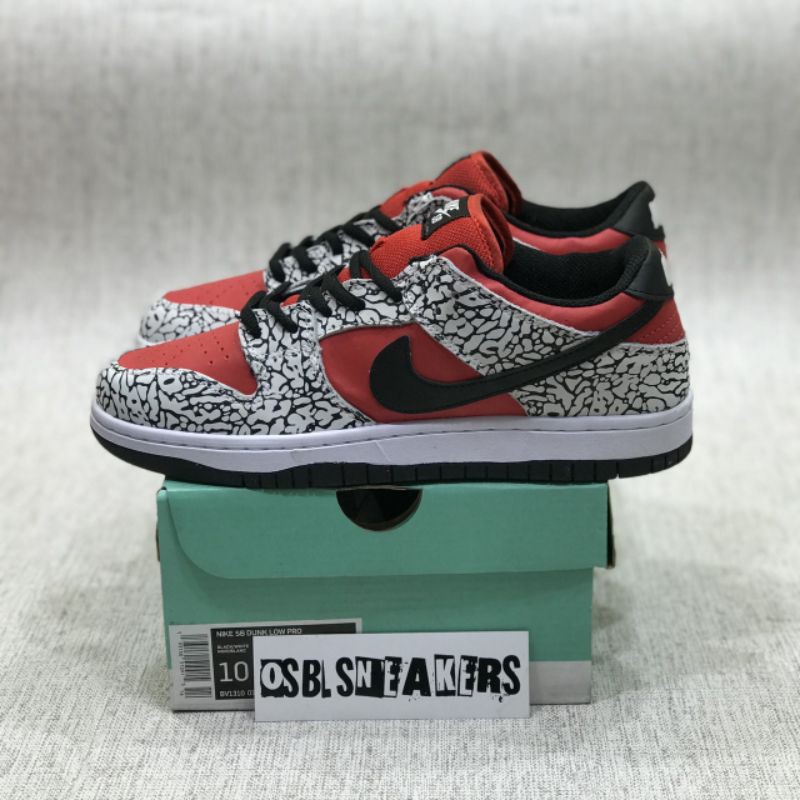 sb dunk red grey