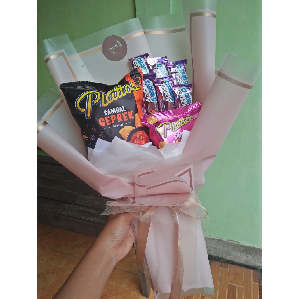 

BUKET SNACK/ BUKET JAJAN/ KADO WISUDA ULANGTAHUN PREMIUM MURAH