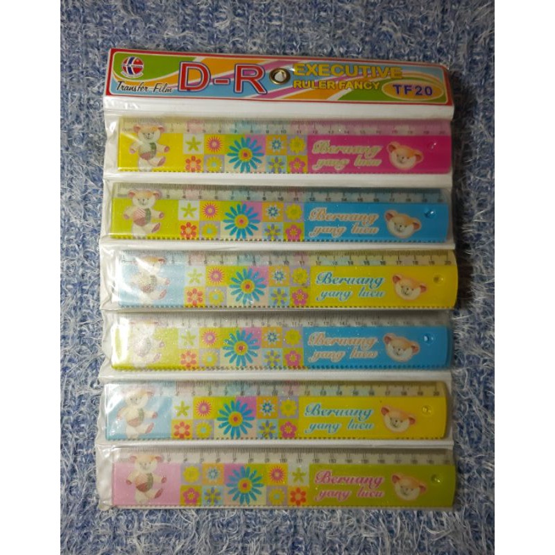 

Penggaris / Mistar / Rol karakter kartun lucu