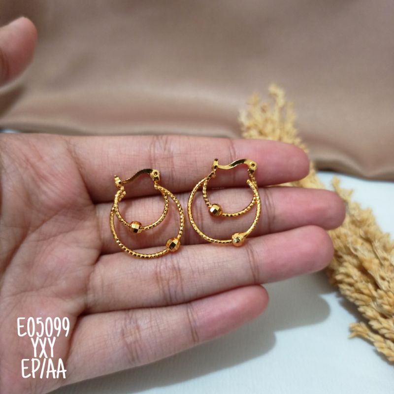 Anting Gipsy Yaxiya bola Gold E05099