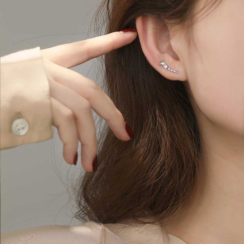 Anting Stud Desain Meteor Bintang Aksen Kristal Berlian Bahan S925 Sterling Silver Gaya Korea Untuk Wanita