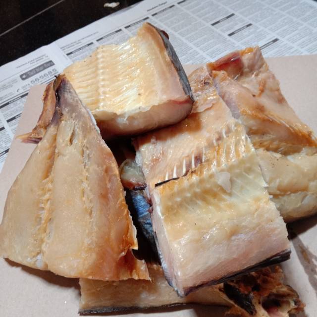 Ikan asin jambal roti asli ngeprul 1kg | Shopee Indonesia