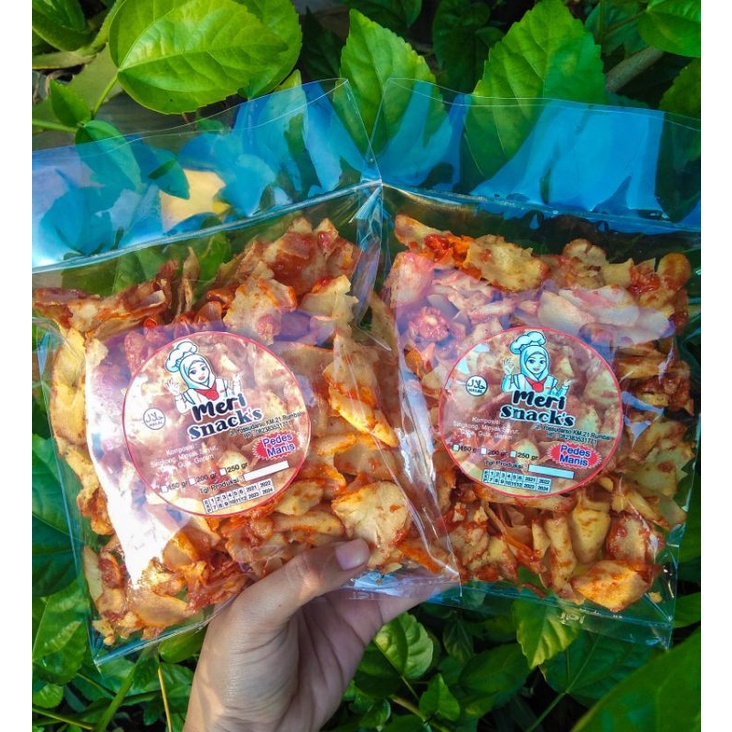 

Meri Snacks Keripik singkong Pedes Manis