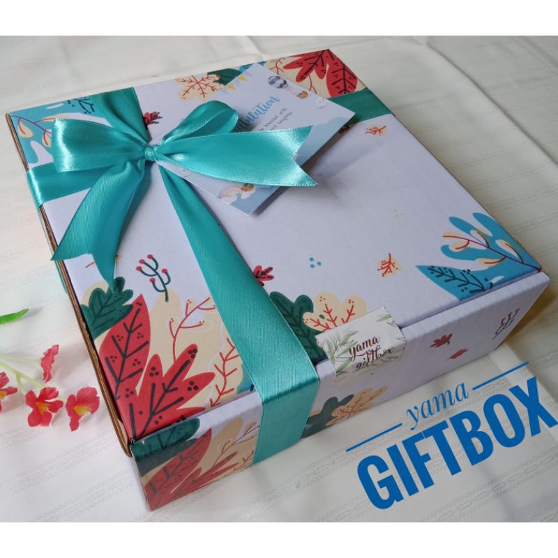 YAMA GIFTBOX HAMPERS PERALATAN MAKAN MPASI BAYI