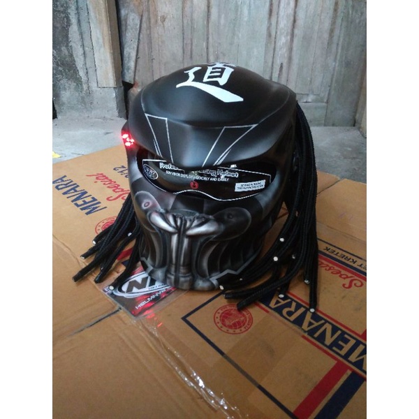 helm predator