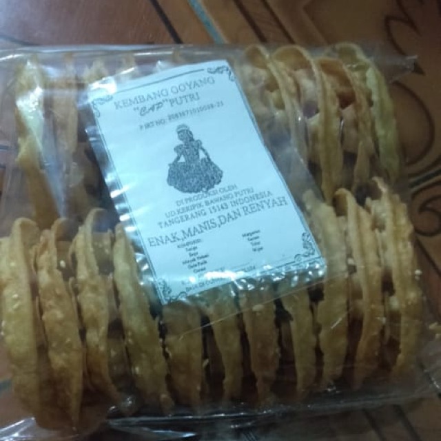 

Kembang goyang wijin