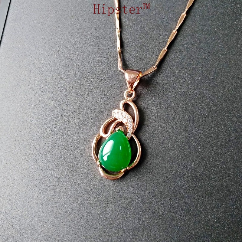 Retro Hot Fashion Colorful Gemstone Hollow Pendant Gold Necklace