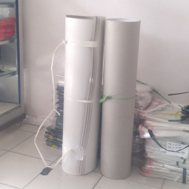 

kertas karton pola warna putih bahan kuat dan tebal