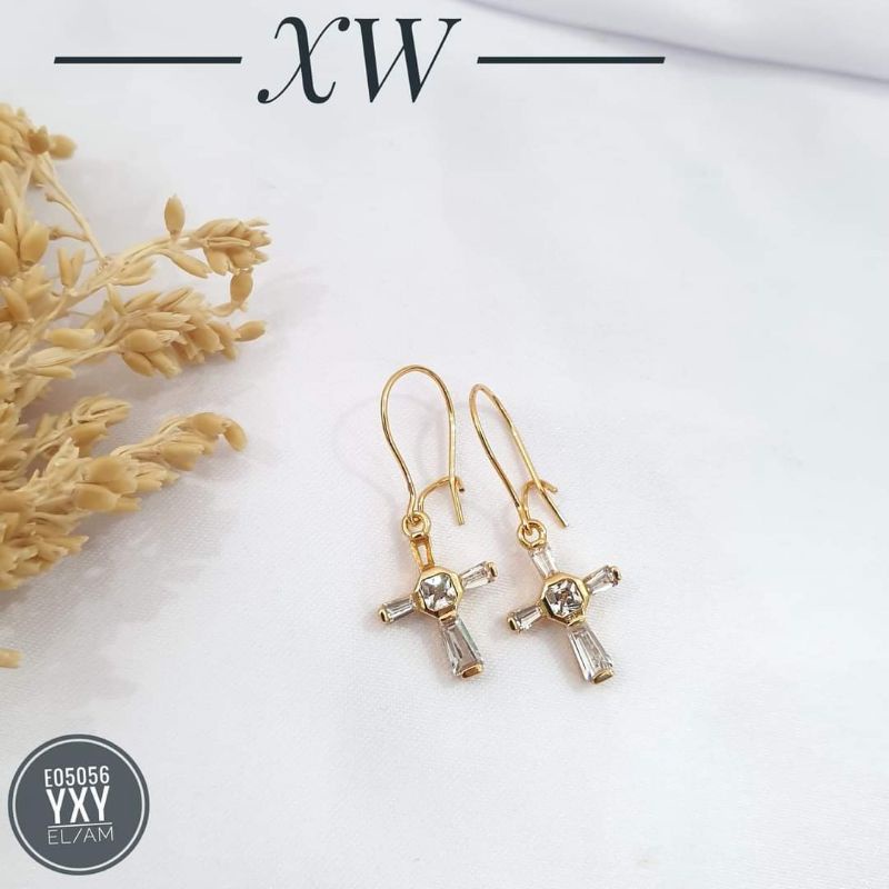 Anting Yaxiya Salib motif kristal warna Gold E05056