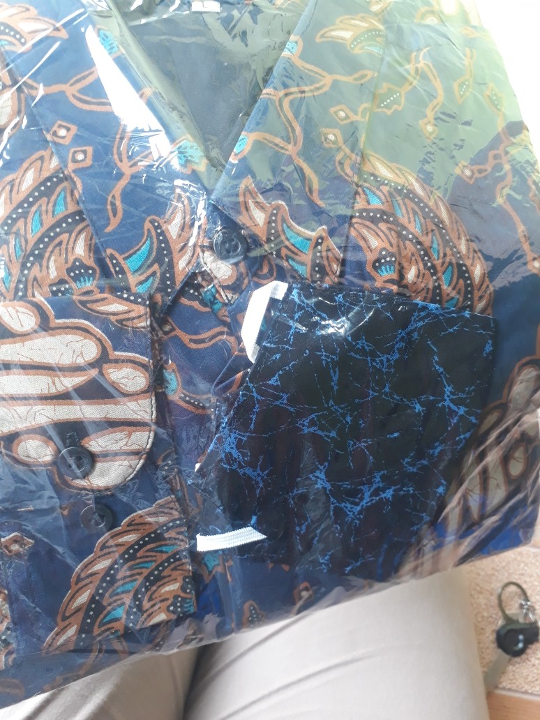 Paramarta Hijau Kemeja Batik Pria Lengan Panjang