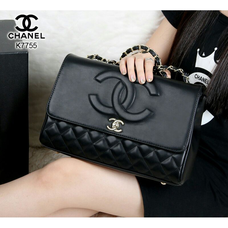 CHANEL Maxi Vintage K7755 - 37