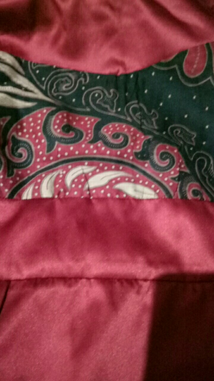 Batik Couple Keluarga Modern Sarimbit Set Seragam Keluarga Motif Puser Merah Maroon Batik Pekalongan