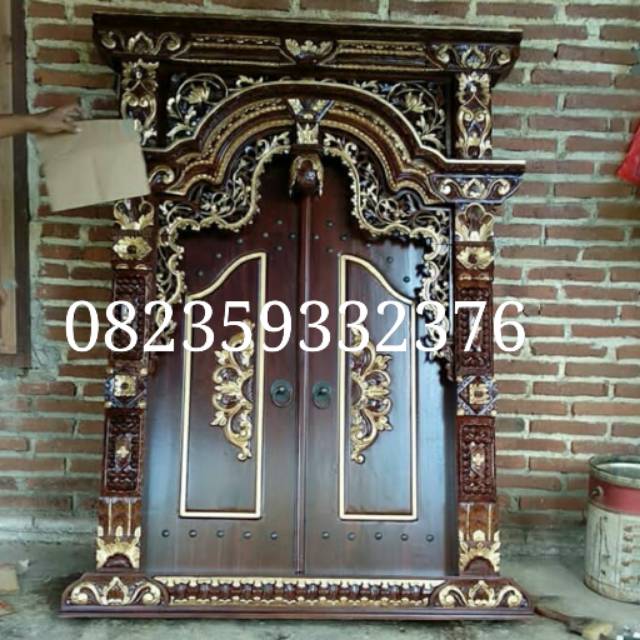 Jendela gebyok rumah jawa ukir Jepara