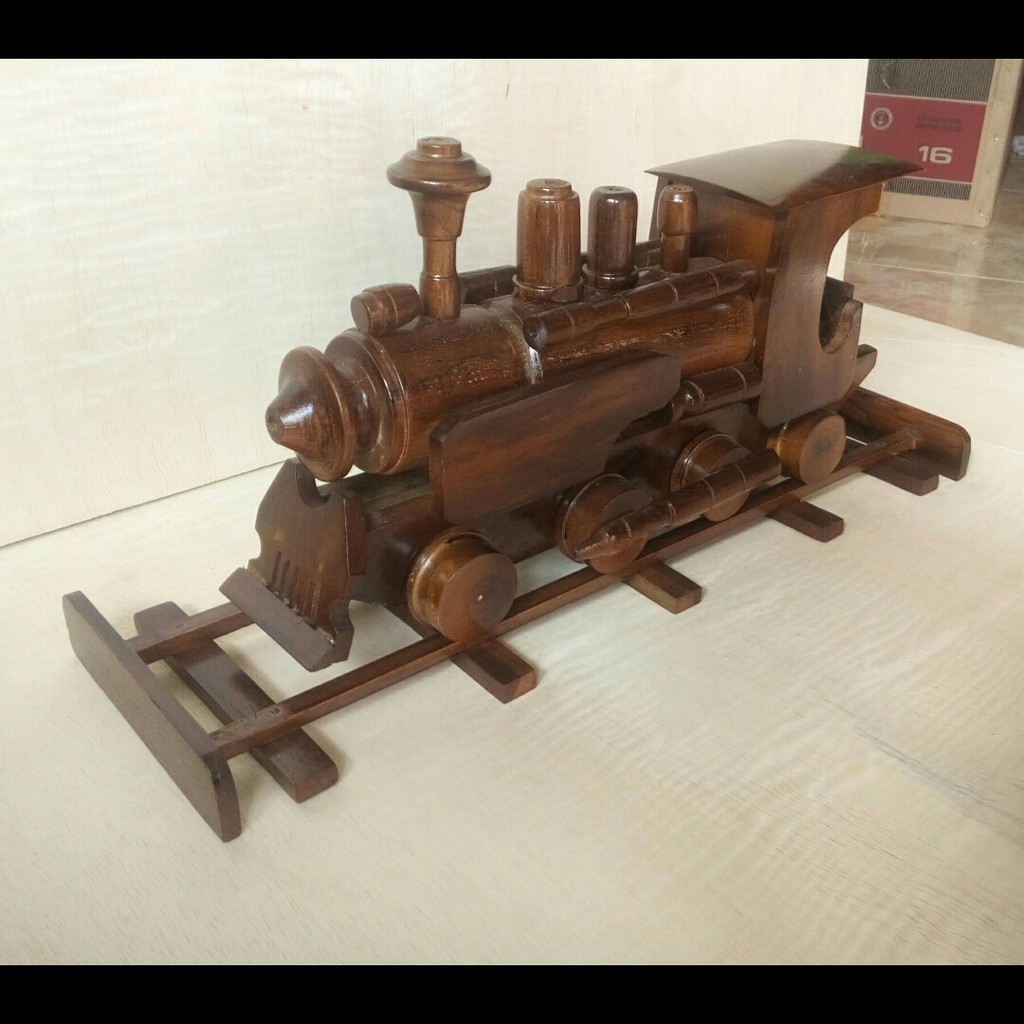 Miniatur Kayu Jati Unik Miniatur Kereta Api Lokomotif Uap Hiasan Pajangan Unik Antik