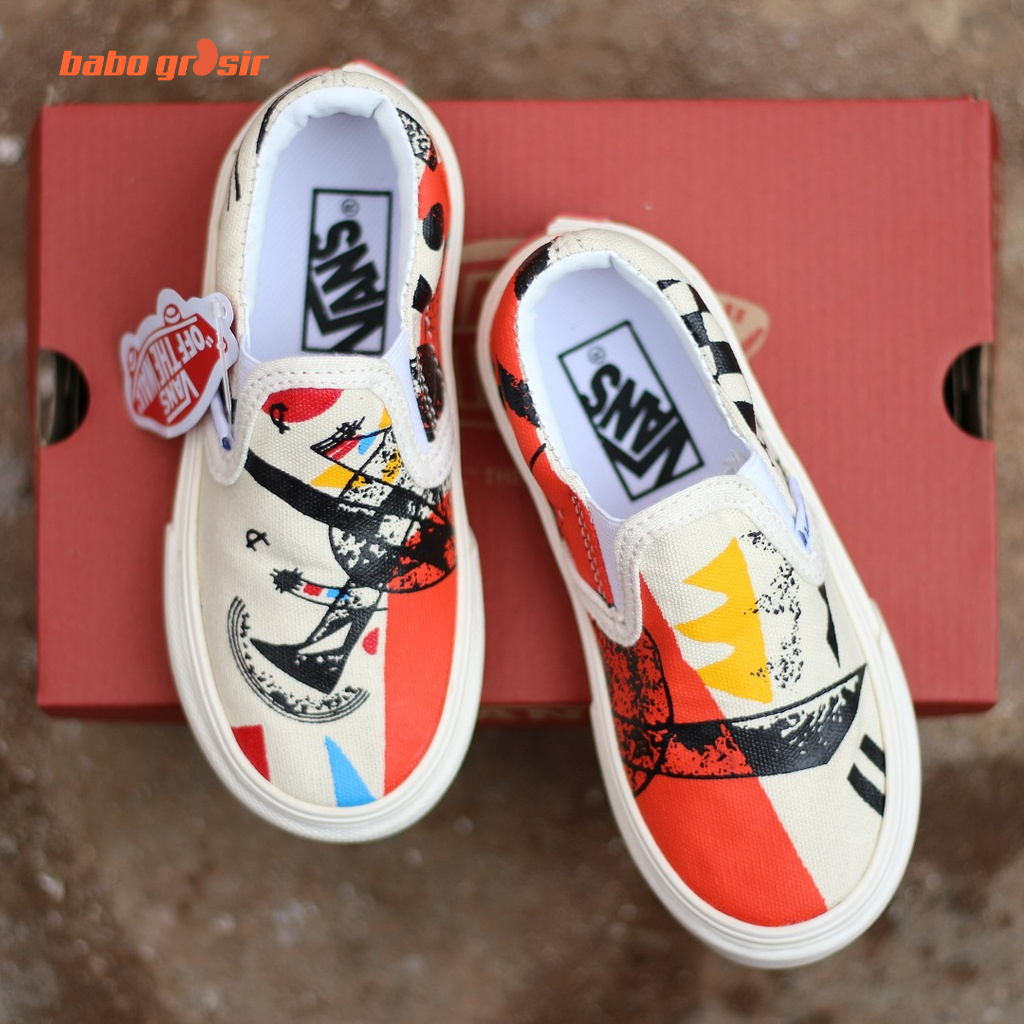 PROMO Sepatu Anak Vans Slip On Moma White Kids TOP Premium Quality, Bahan Kanvas, Sol Waffle DT Anti Slip Tidak Licin