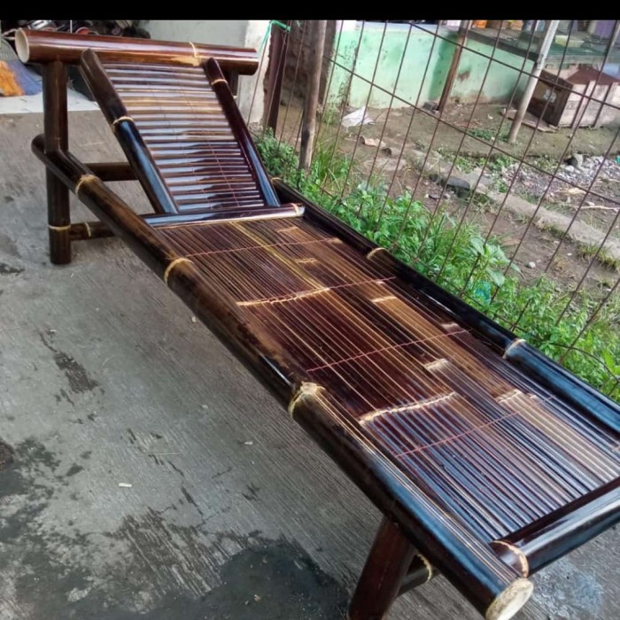 bangku malas bahan bambu wulung