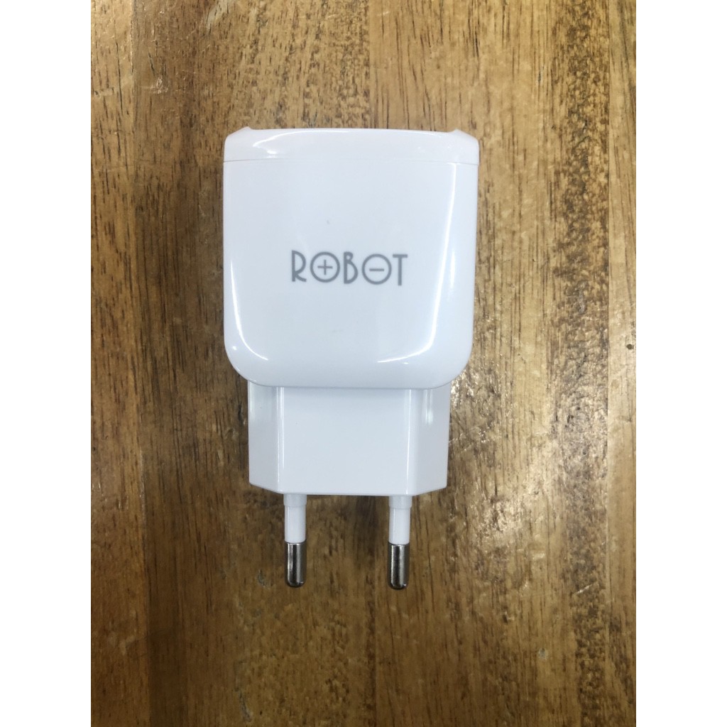 Fast Charger 2 USB 2.4 Amper Robot RT-K6