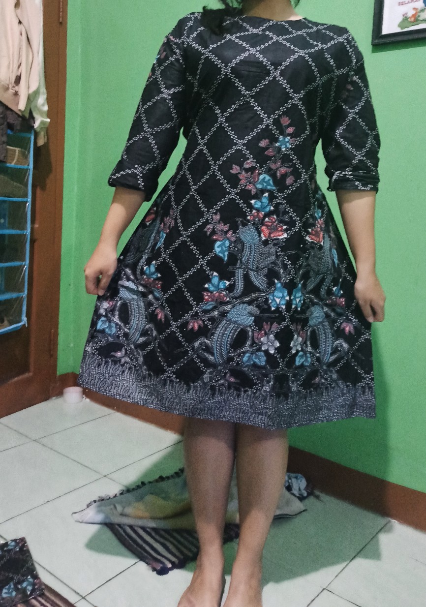 Batik Couple Keluarga Sania Ruffle Ori Ndoro Jowi Dnt Motif Rantai Abu