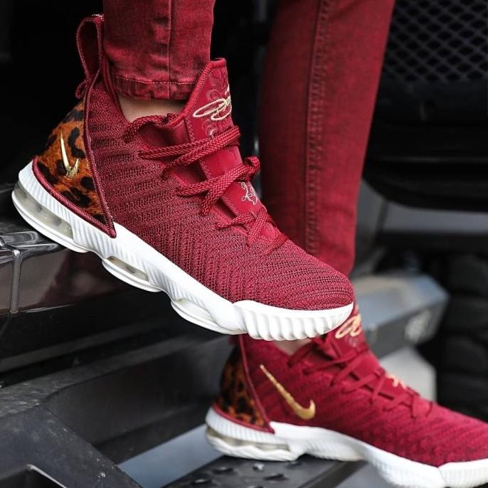 lebron 16 maroon