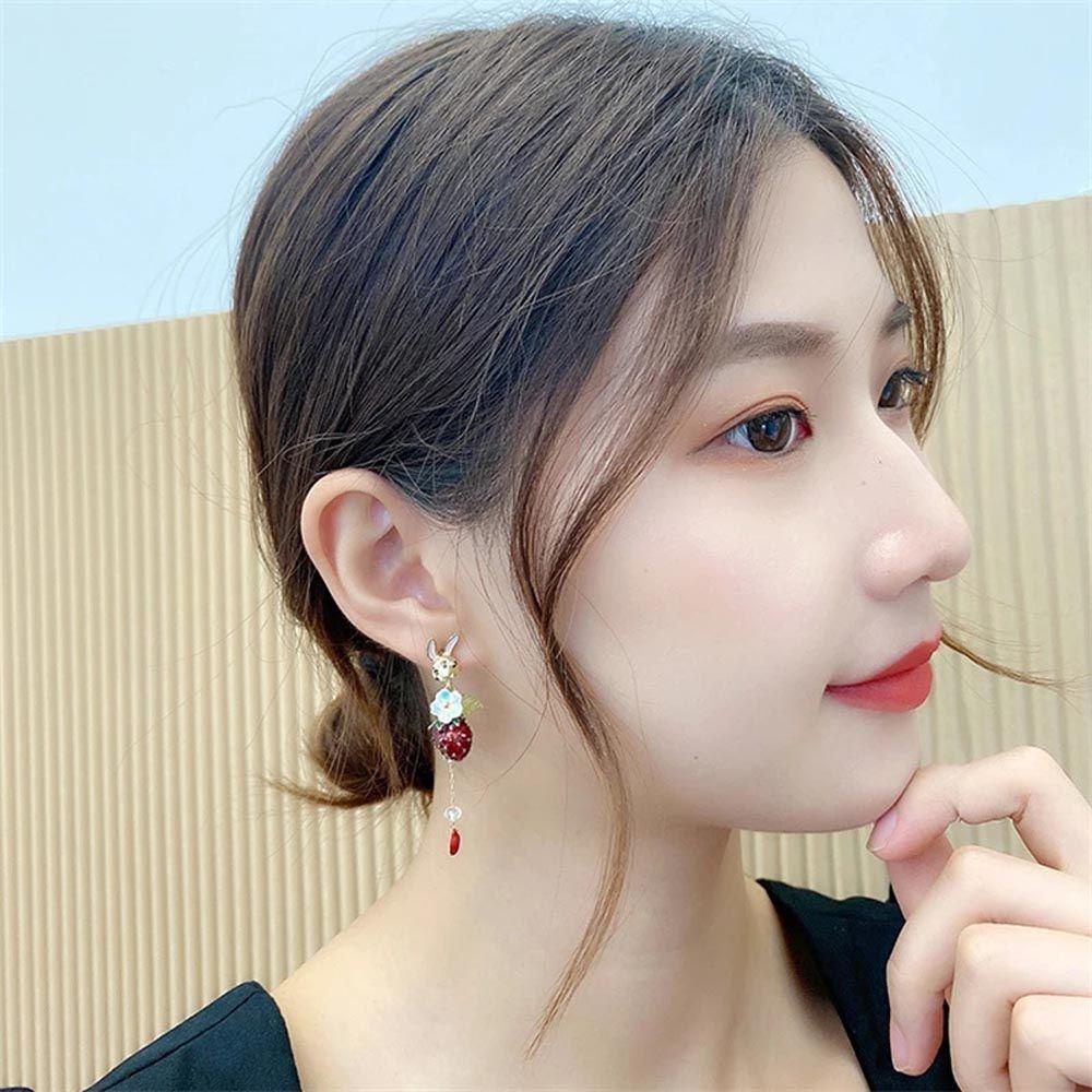 Mxbeauty Anting Menjuntai Wanita Trendi Vintage Asimetris Strawberry Rabbit Drop Earrings