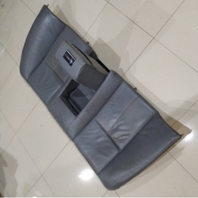 Original BMW e39 Jok Belakang Atas 8159681