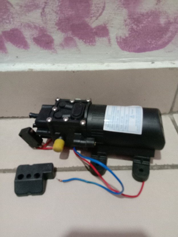 Dinamo Pompa Air Dc 12 Volt Rs-15 Sprayer Elektrik 80 Psi 3,1 Lpm Otomatis