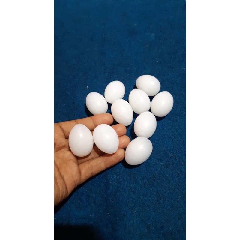 TELUR MERPATI PALSU/MAINAN UNTUK MERPATI YANG TELAT NELUR