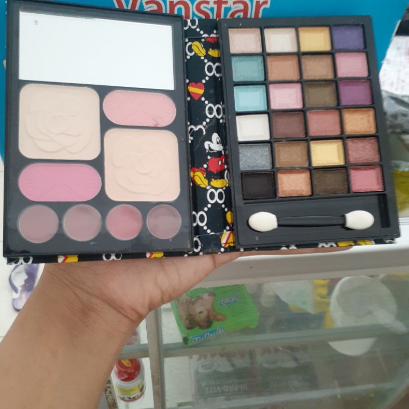dompet palet eyesido