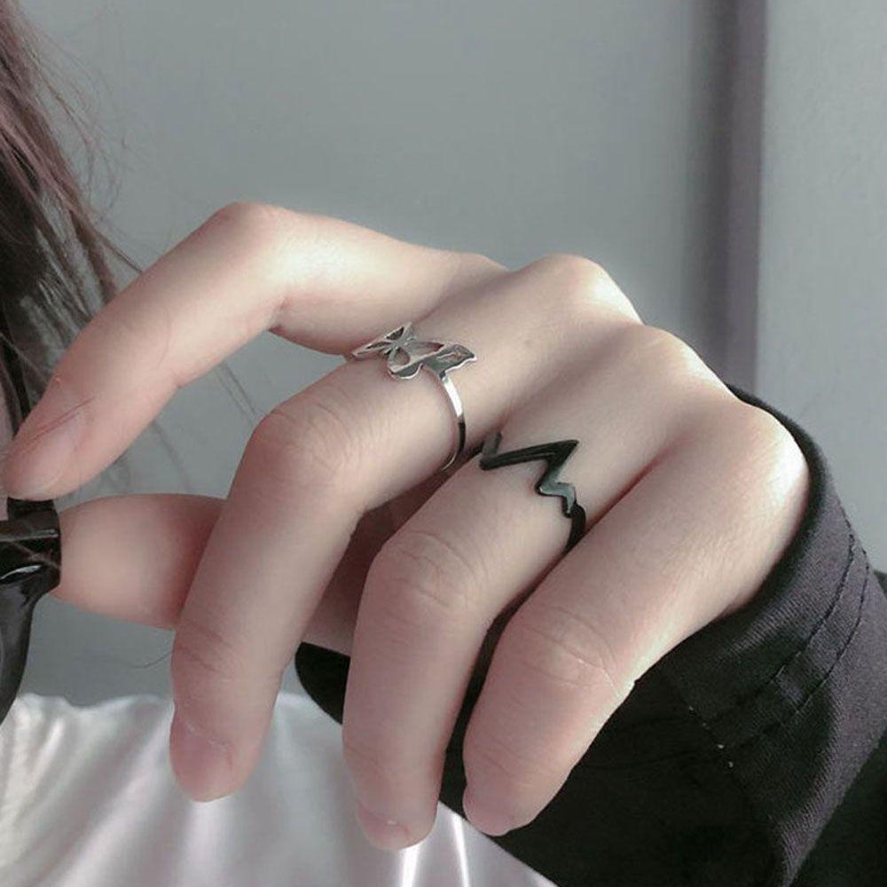 Needway Cincin Jari Harajuku Untuk Wanita Pria Punk Berongga Kupu-Kupu Stainless steel Perhiasan Pesta