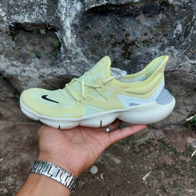 nike free rn 5.0 luminous green