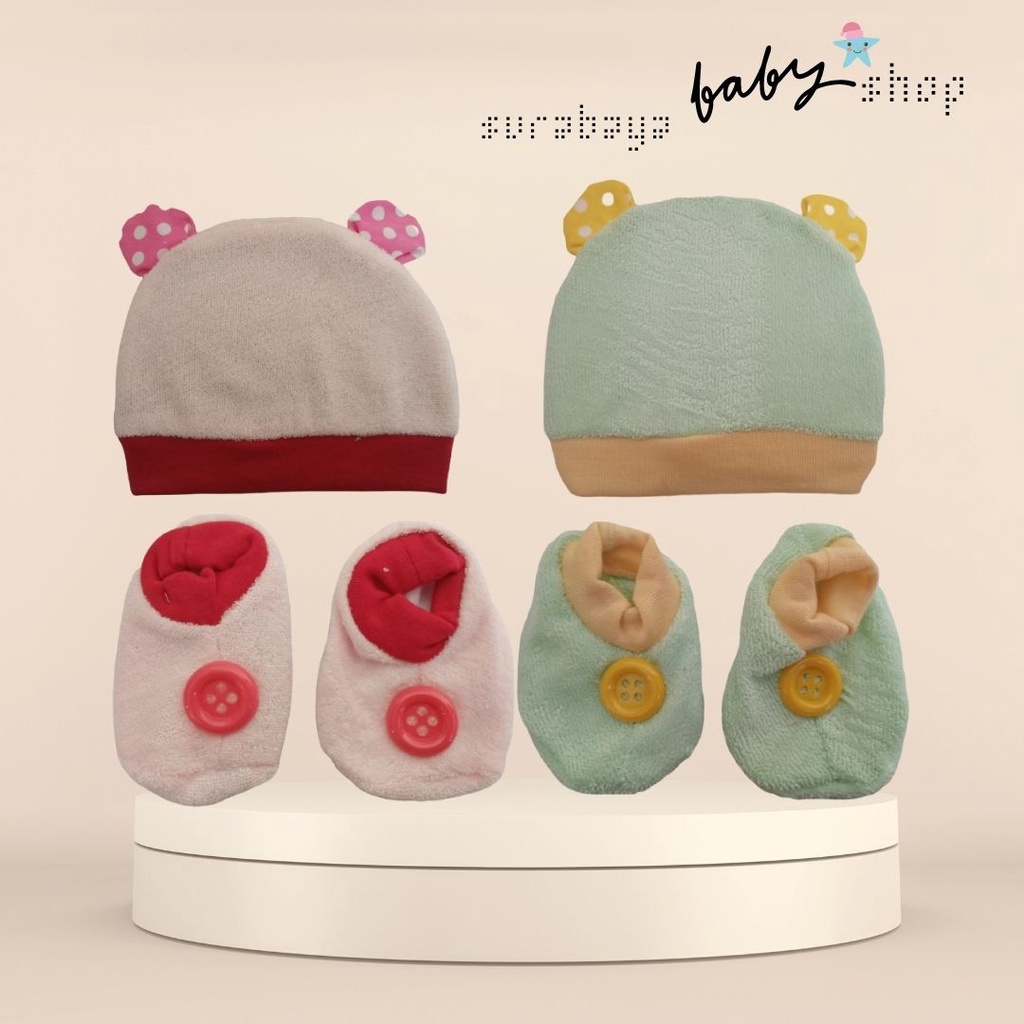 TOPI BAYI DENGAN MODEL TELINGA 2 IN 1 SET ( TOPI + KAOS KAKI) LUSIANA E 681220