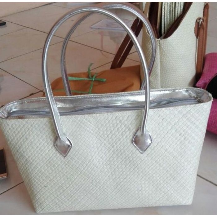 Tas Anyaman Pandan Model Webe / Tas Pandan Polos Bahan Decoupage