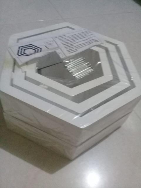 Rak Dinding Minimalis Hexagonal 3 Pcs