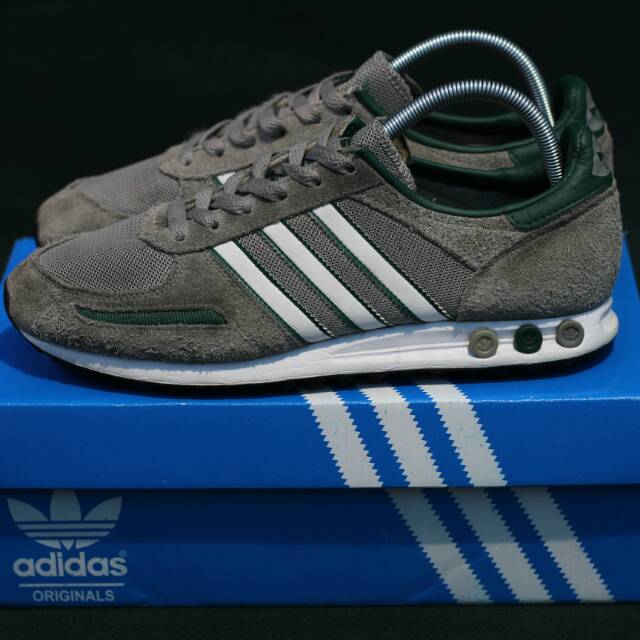 Jual ADIDAS LA TRAINER | SECOND Indonesia|Shopee Indonesia