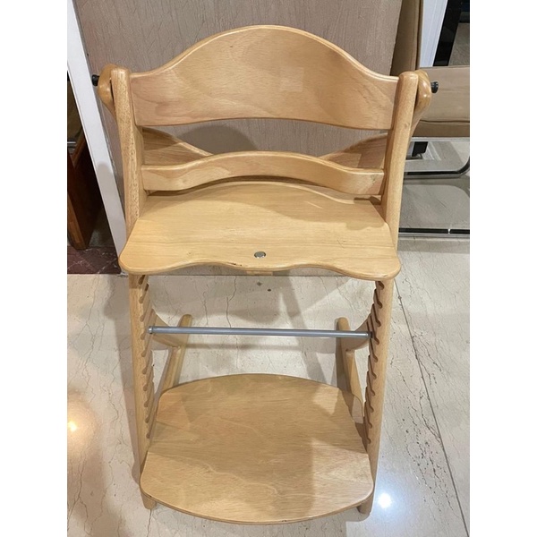 Yamatoya SukuSuku Highchair Kayu Model Elegan