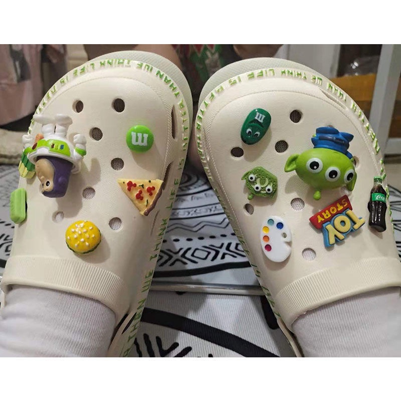 12 Pcs Kancing Sepatu Desain Kartun Toy Story croc / jibz / Button croc / Charm / Buzz Lightyear