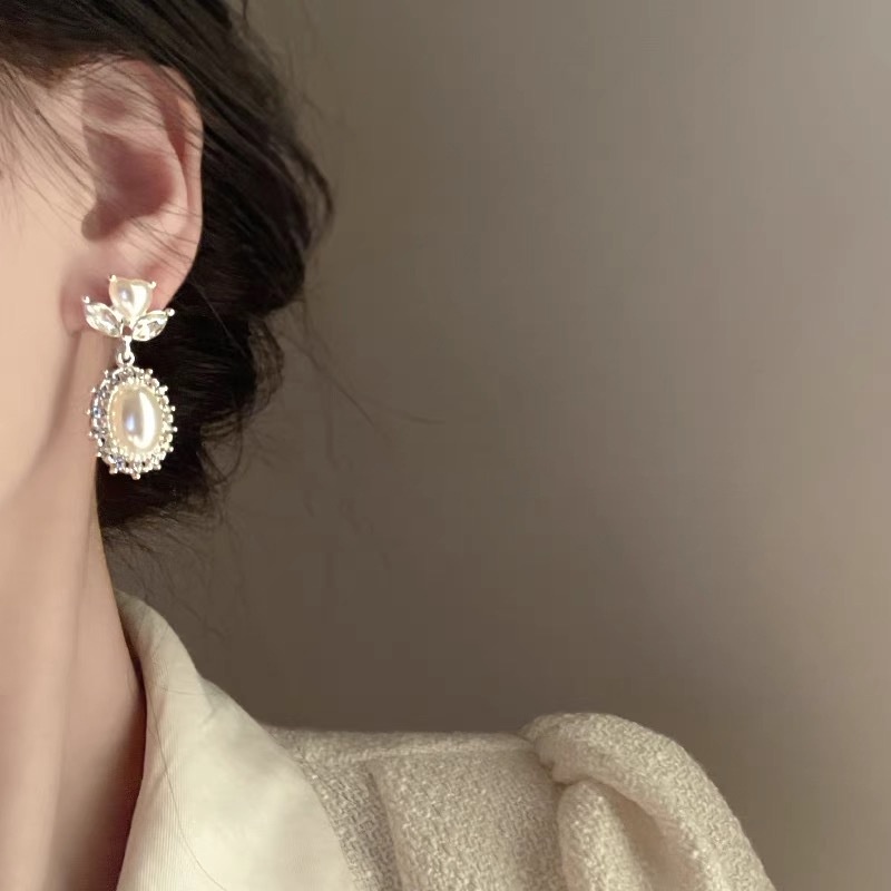 Anting Mutiara Zircon Gaya Retro