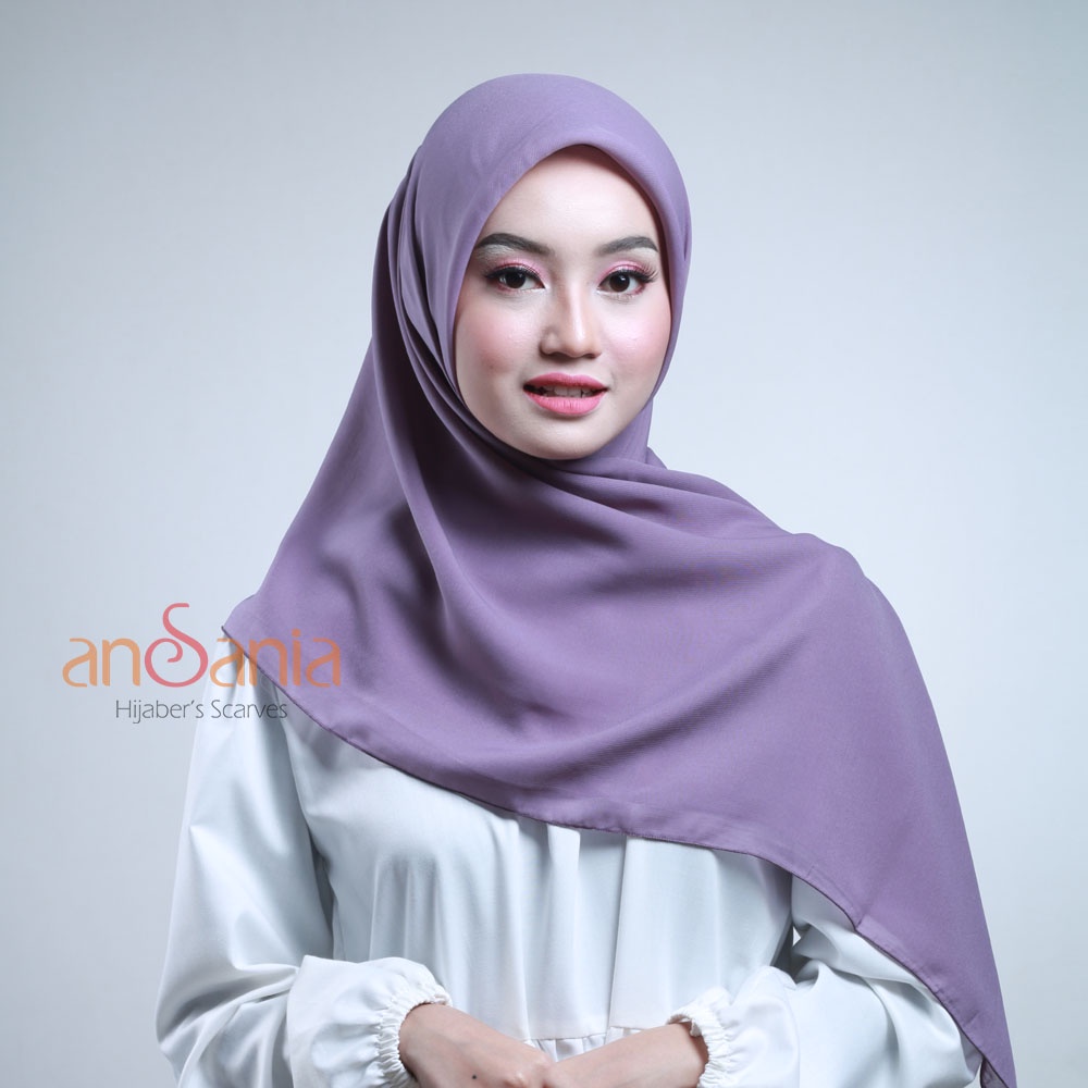 Ansania - Hijab Bella Square Ansania Kerudung Segi Empat Polos Seri Warna A / Xtra - Jilbab Pollycotton Premium Kerudung Segi Empat Hijab-Berry Tua