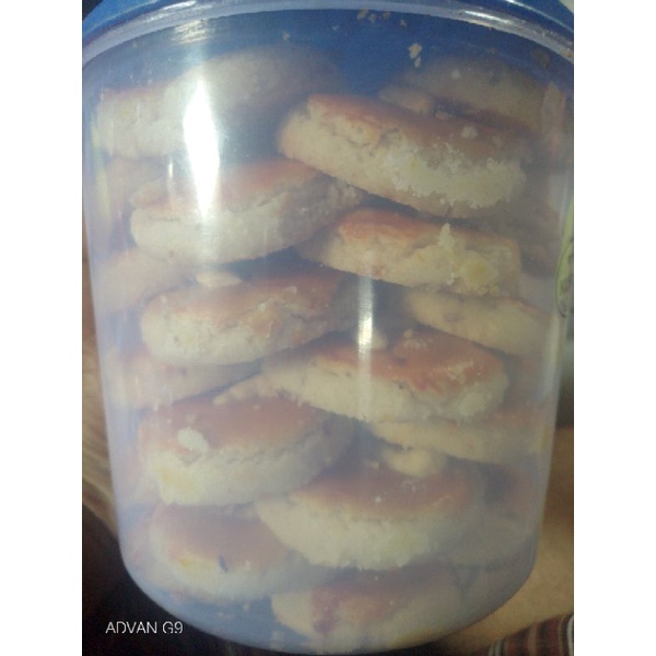 

kue kacang asli Jember ukuran 500gr & 1kg