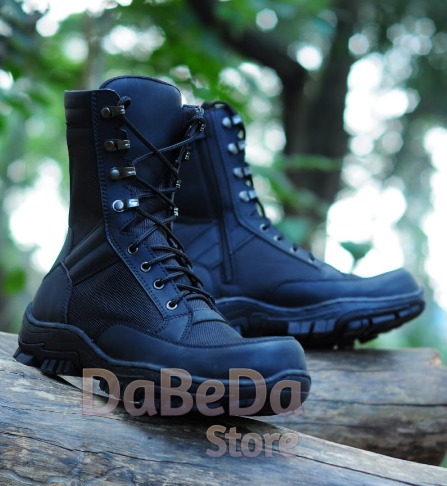 Sepatu Safety Kerja Lapangan