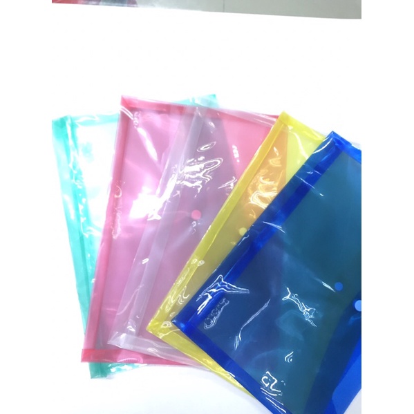

Map plastik Kancing