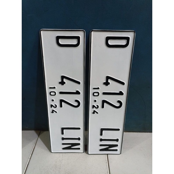 PLAT NOMOR MOBIL PUTIH 2 PCS/ SEPASANG