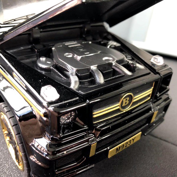 Pajangan Limited Edition BRABUS MERCEDES BENZ MERCY G-CLASS Miniatur Parfum Parfume Pewangi Mobil