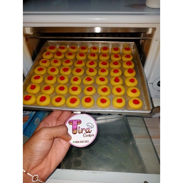 

Aneka Kue Kering Kue Lebaran Premium Pakai Butter Lembut Nastar Sultan Thumbprint Strawberry Cookies Coklat